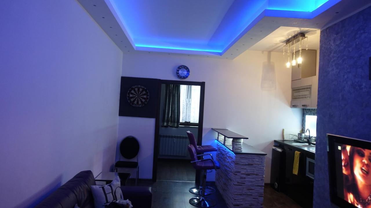 Apartament Neon Daire Gdynia Dış mekan fotoğraf