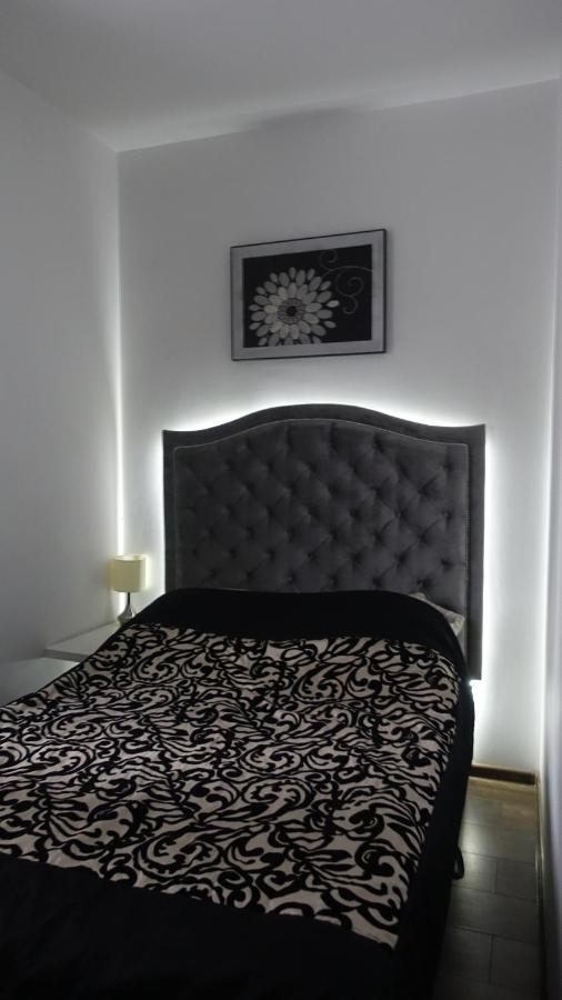 Apartament Neon Daire Gdynia Dış mekan fotoğraf